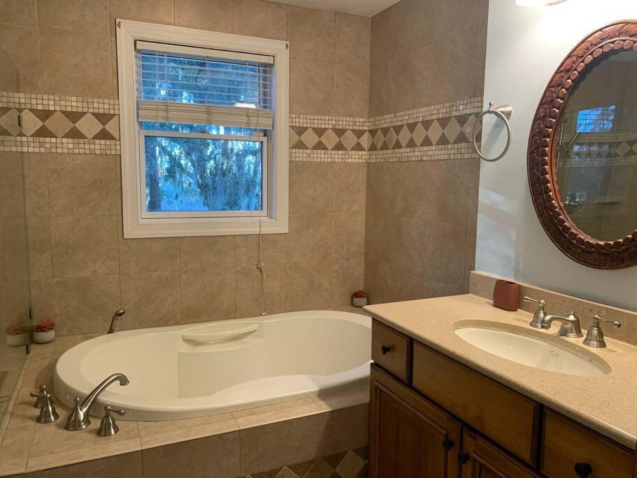 Entire Home! Waterfront And Trail-Backing! Beaufort Esterno foto